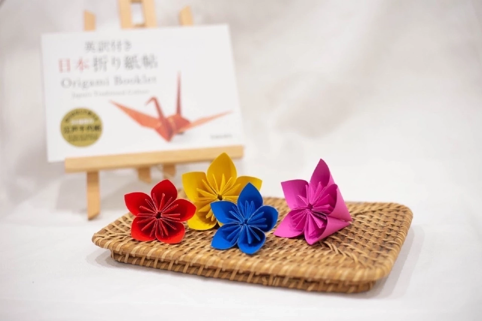 การพับกระดาษแบบโอริกามิ