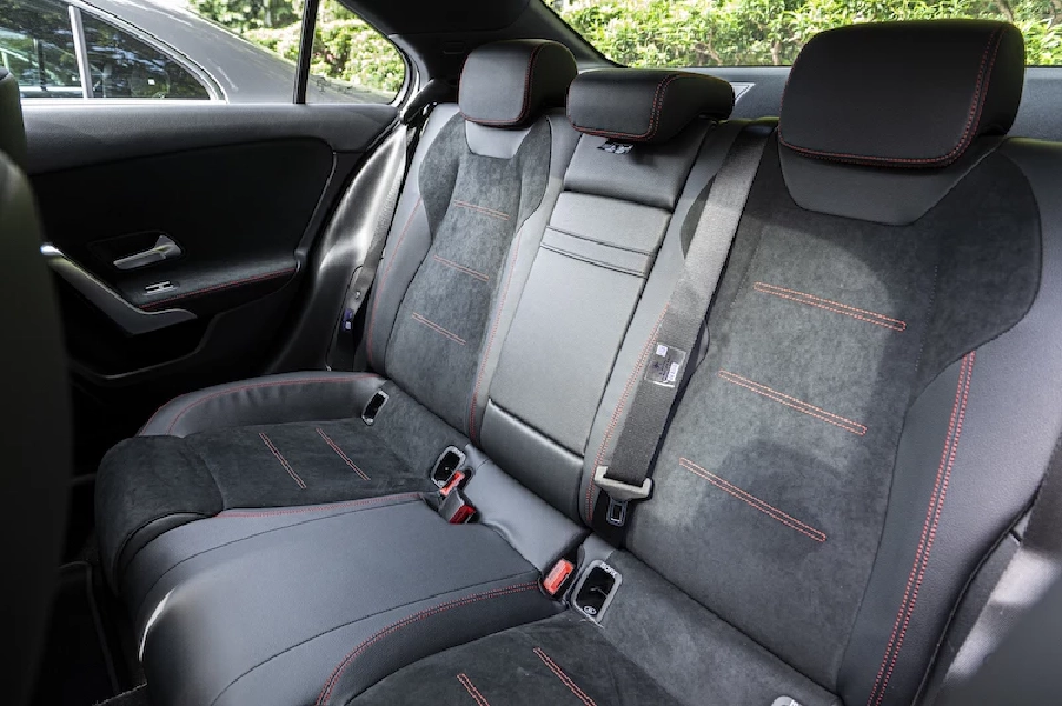 รีวิว เอ-คลาส ใหม่ Mercedes Benz A200 AMG Dynamic