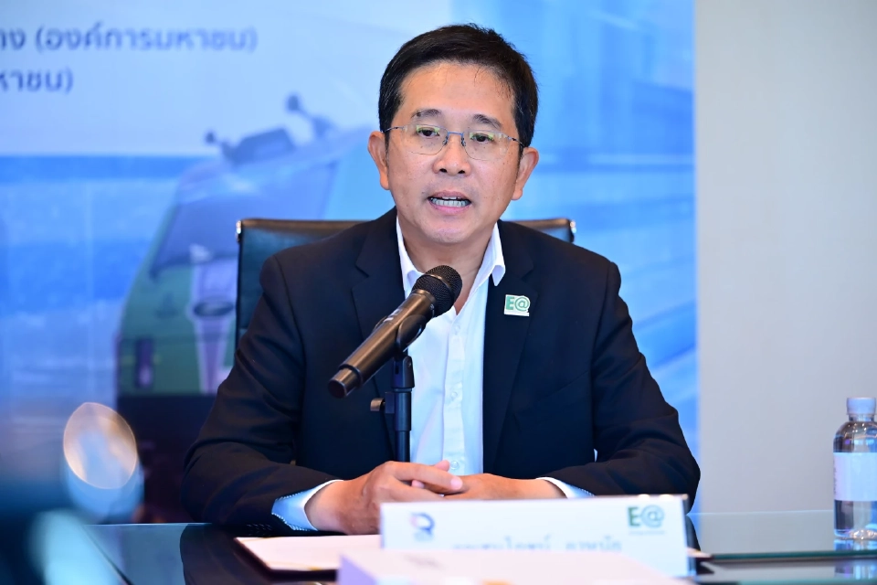 นายสมโภชน์ อาหุนัย ประธานเจ้าหน้าที่บริหาร บมจ.พลังงานบริสุทธิ์ หรือ EA