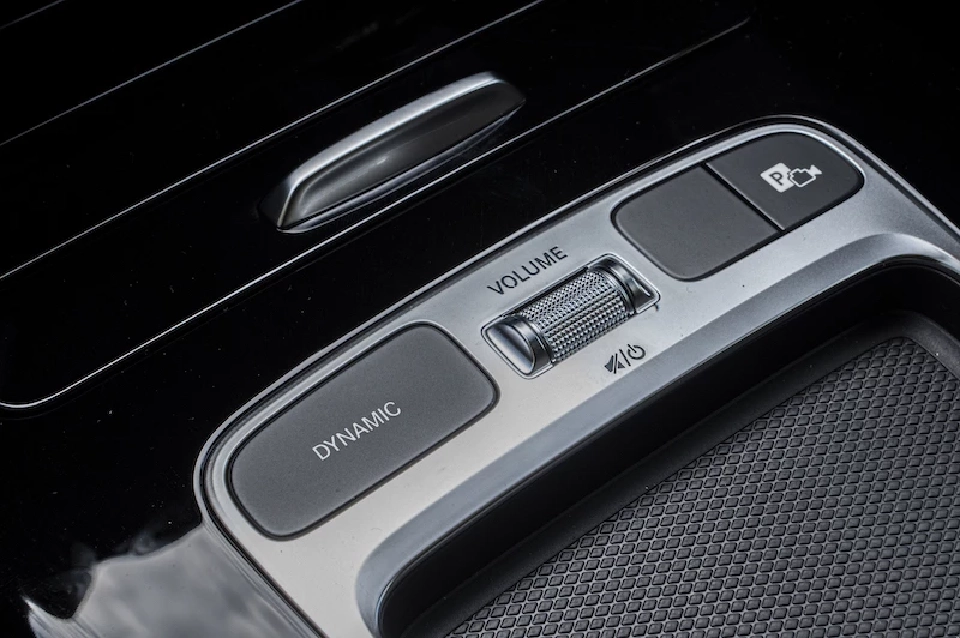 รีวิว เอ-คลาส ใหม่ Mercedes Benz A200 AMG Dynamic