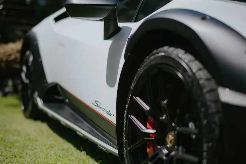 Lamborghini Huracan Sterrato ราคา 26.69 ล้านบาท 