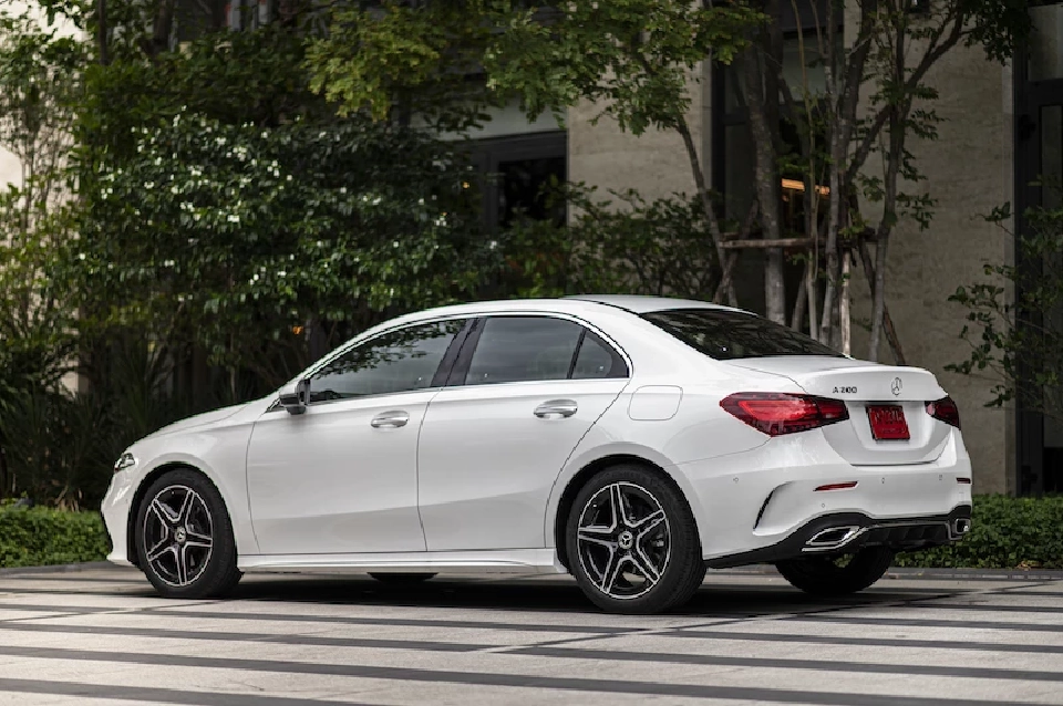 รีวิว เอ-คลาส ใหม่ Mercedes Benz A200 AMG Dynamic