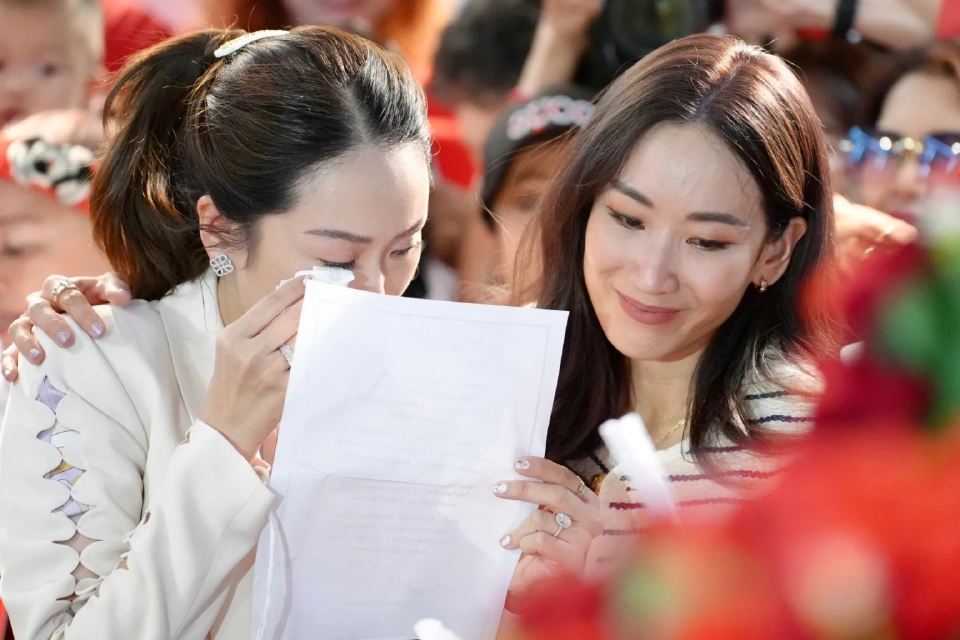 วันเกิด"อุ๊งอิ๊ง"37 ปี สุดกลั้นน้ำตา ขอให้มีอะไรดีๆเกิดขึ้น