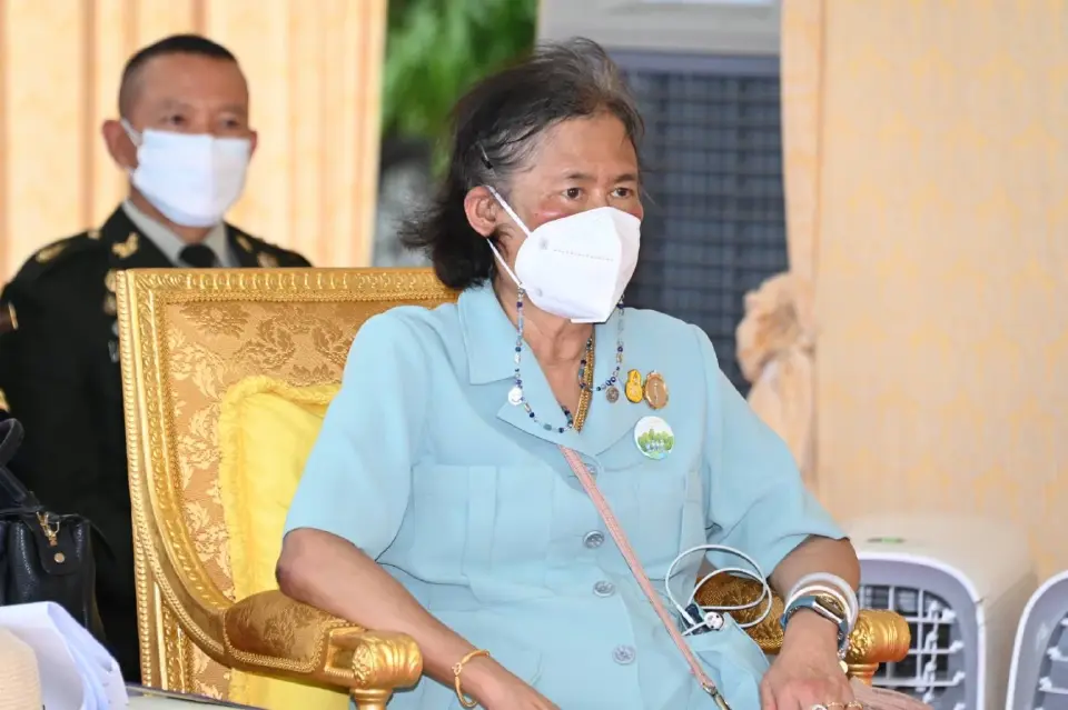เฝ้ารับเสด็จกรมสมเด็จพระเทพฯ ติดตามศูนย์พัฒนาการเกษตรภูสิงห์