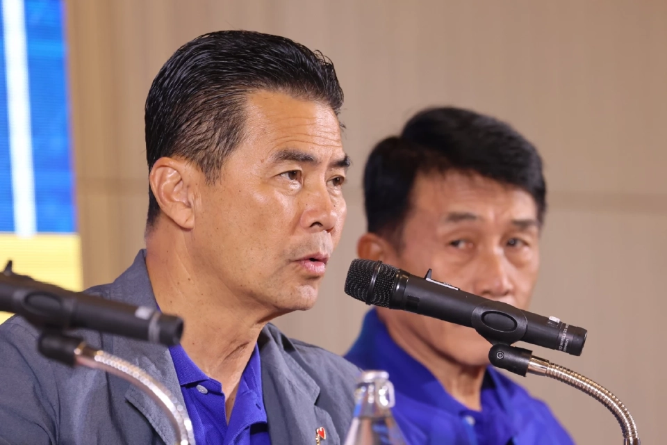 นายเทวัญ ลิปตพัลลภ หัวหน้าชาติพัฒนากล้า