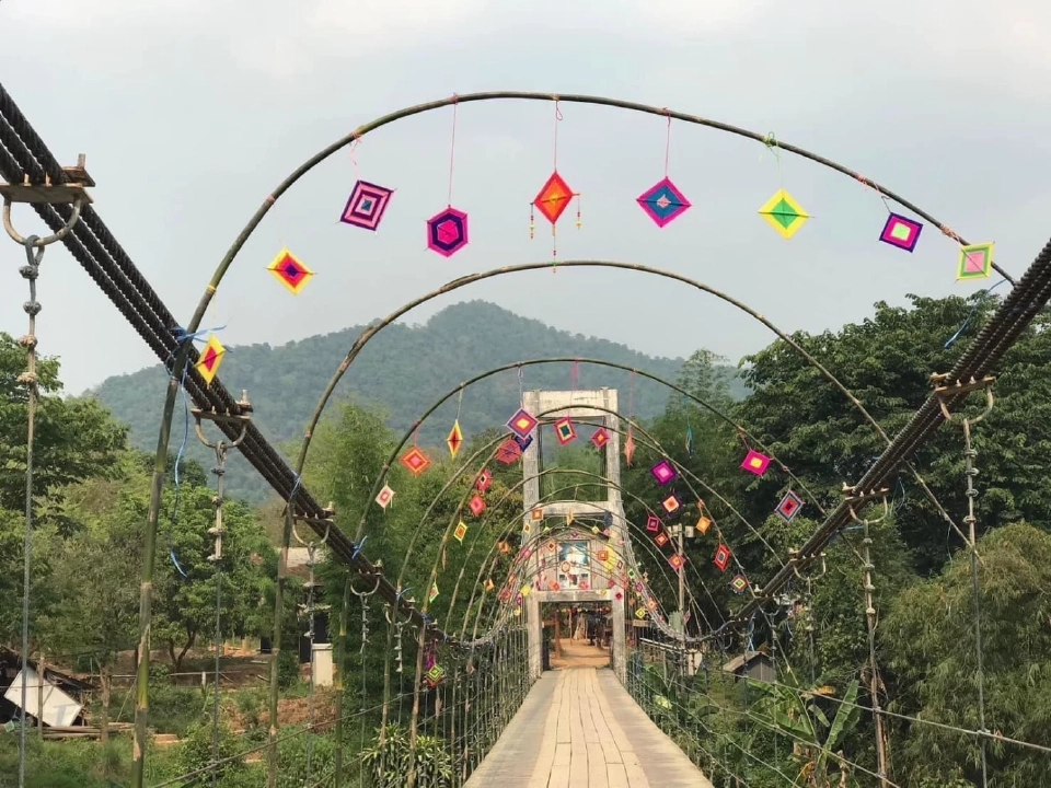 บ้านโป่งลึก-บางกลอย อุทยานแห่งชาติแก่งกระจาน