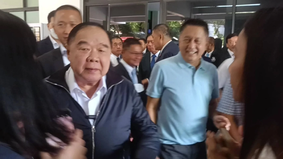 "ประยุทธ์-อนุพงษ์" ร่วมอวยพรวันเกิด "บิ๊กป้อม" ครบรอบ 78 ปี