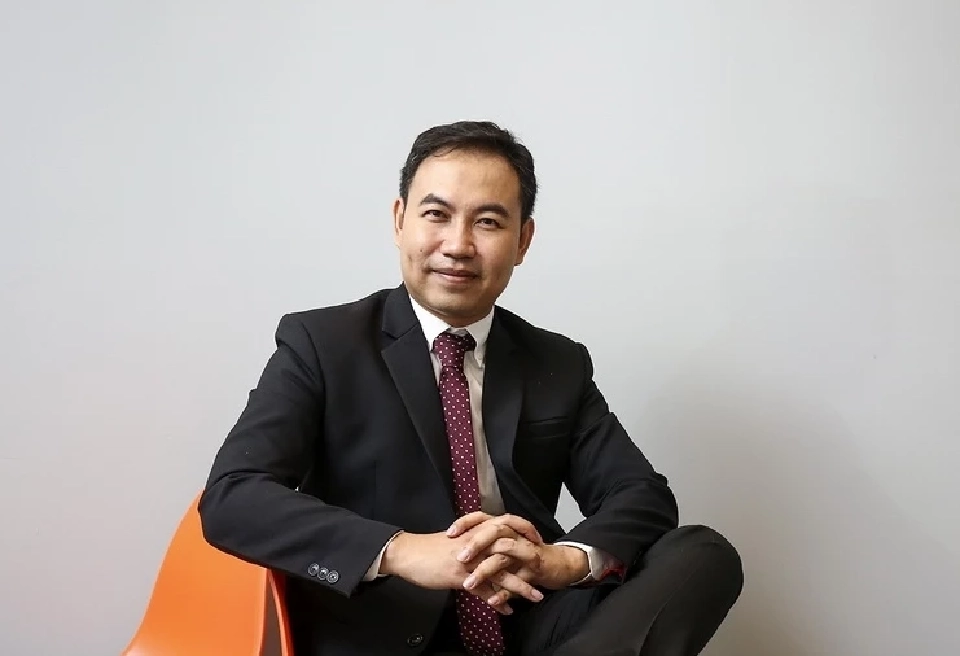 ดร. รชฏ ขำบุญ คณบดีวิทยาลัยนวัตกรรมบริหารธุรกิจและการบัญชี  (CIBA) มหาวิทยาลัยธุรกิจบัณฑิตย์ (DPU)