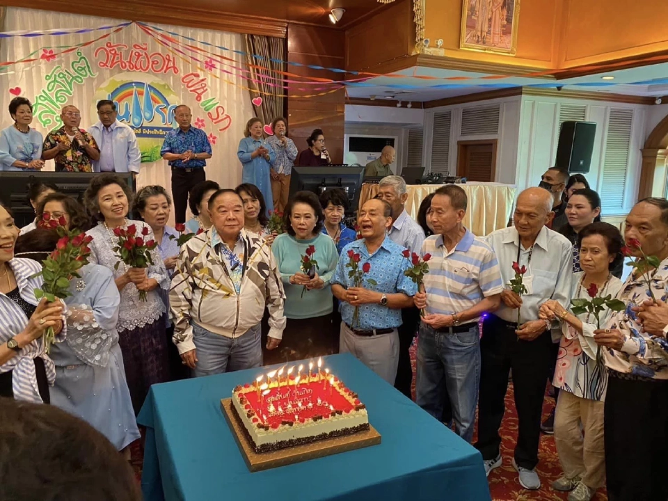 บิ๊กป้อมฉลองวันเกิดล่วงหน้าเมื่อวันที่ 7 ส.ค. 2566 (ขอบคุณภาพจากเพจ FC ลุงป้อม) 