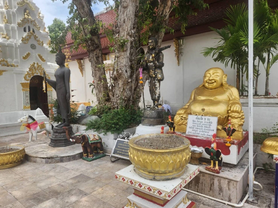 บทสวดขอพร”พระเจ้าทันใจ”ที่วัดพระธาตุช่อแฮ แพร่