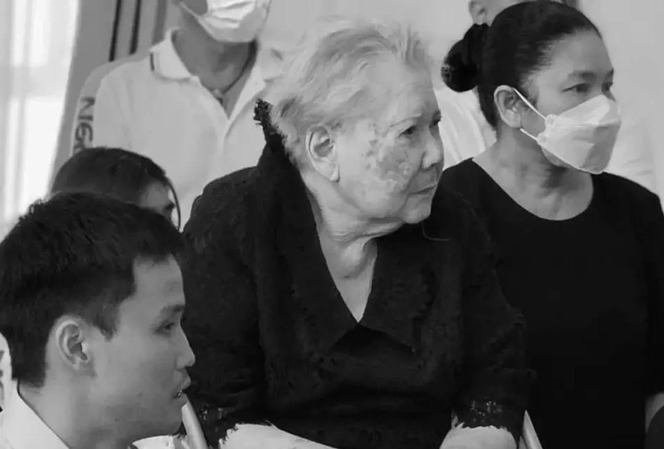 สิ้นคุณแม่จันทร์แรม มารดา เอ๋ ชนม์สวัสดิ์ 