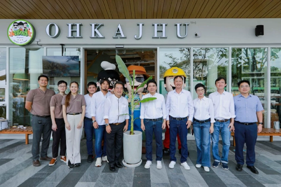 คิกออฟ “โอ้กะจู๋” Drive – Thru สาขาแฟลกชิป "พีทีที สเตชั่นวิภาวดี 62"