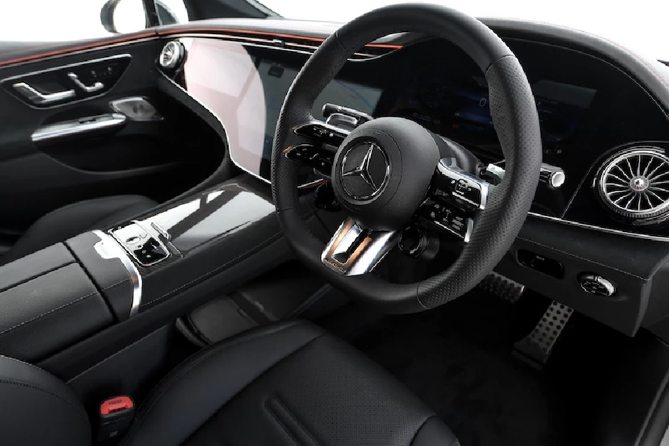 เบนซ์ นำเข้า EV 2 รุ่นใหม่ ตระกูล EQE เปิดตัวในไทย