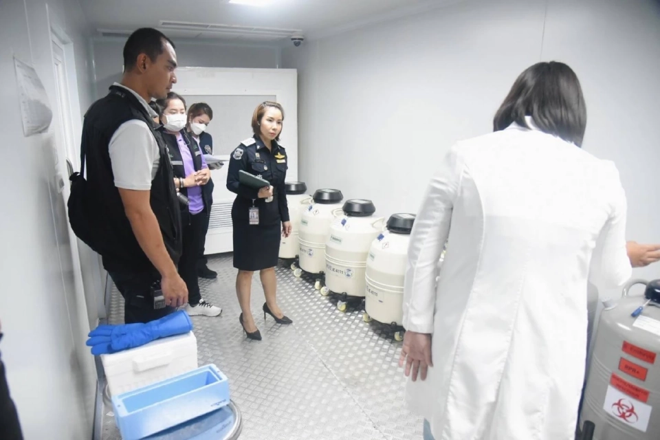 ดีเอสไอ บุกค้นสถานพยาบาล 3 แห่ง จับขบวนการรับจ้างอุ้มบุญ 