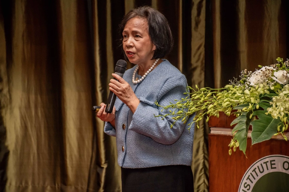 ซ่อนกลิ่น พลอยมี