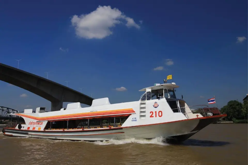 เรือด่วนเจ้าพระยา แจ้งเผื่อเวลาเดินทาง เดินเรือช้าลง ป้องกันบ้านริมน้ำ