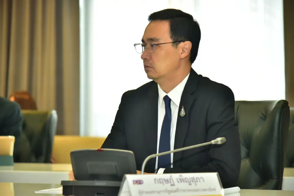 รมช.พณ.นภินทร ถก 12 สถาบันการเงิน ดัน SMEs ไทยโต 40% ของ GDP