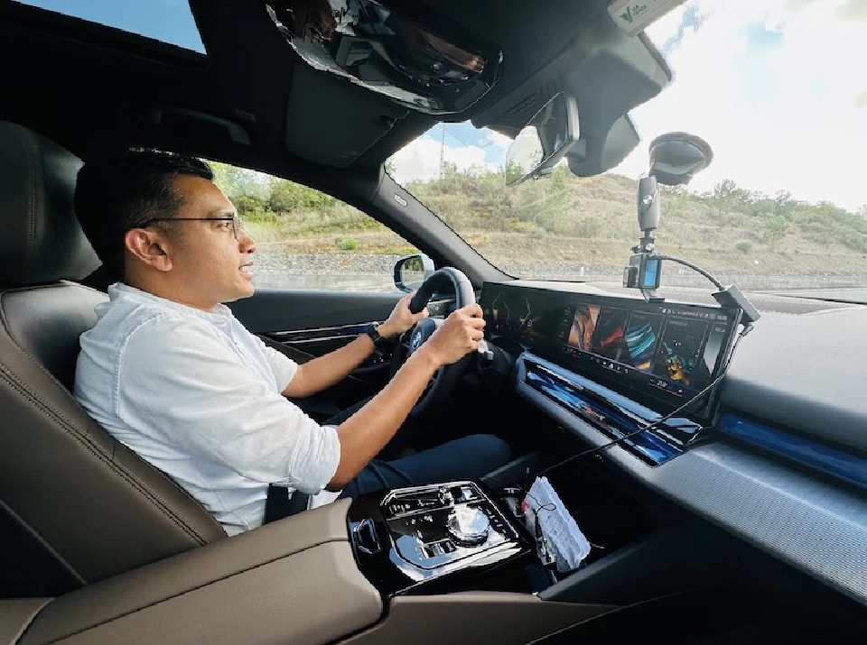 รีวิว BMW i5 eDrive40 อารมณ์ EV บุคลิก ICE