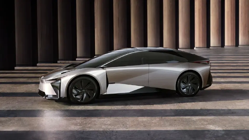 เลกซัส เปิดตัว LF-ZC คอนเซปต์รถยนต์ BEV ในงาน JAPAN MOBILITY SHOW 2023