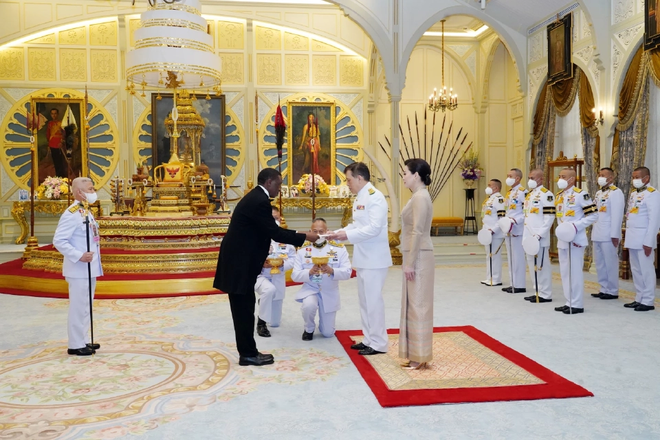 พลตรีโกตซีเลเน มอราเค (Major General (Rtd) Gotsileene  Morake)