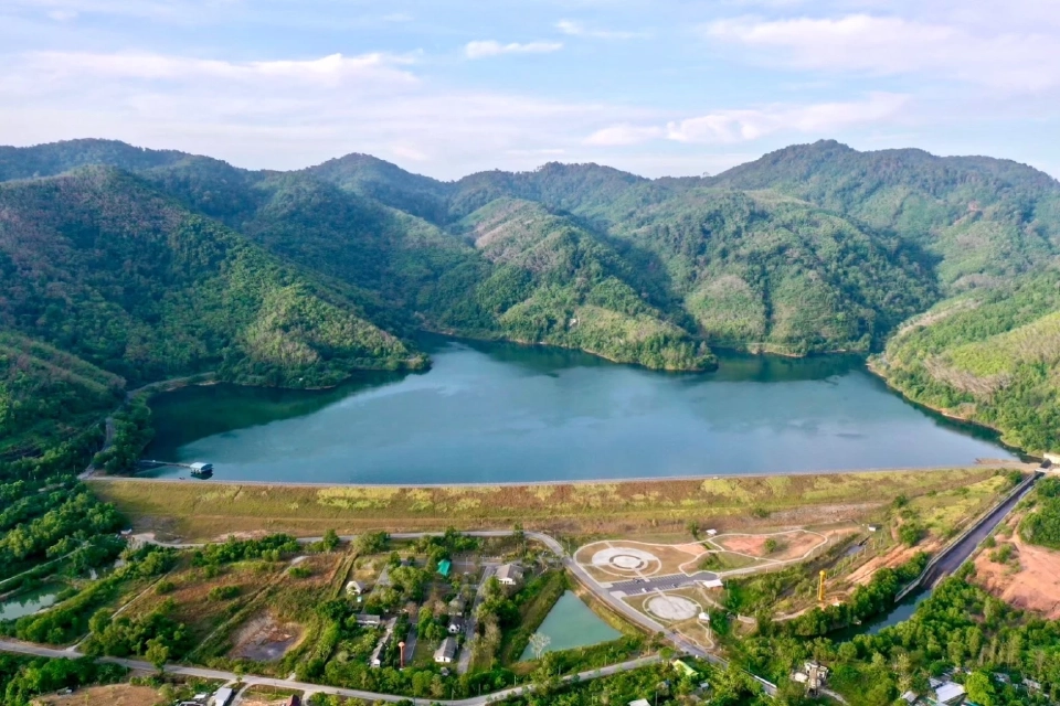 รมว.ธรรมนัส ติดตามการบริหารจัดการน้ำอ่างฯบางเหนียวดำ แหล่งน้ำผลิตประปา