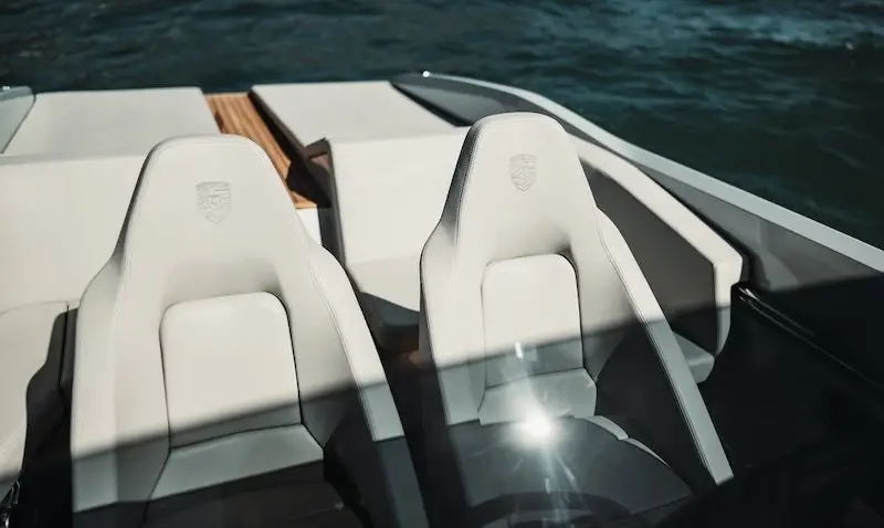 เรือไฟฟ้า EV Porsche 850 Fantom Air ราคา 21 ล้านบาท