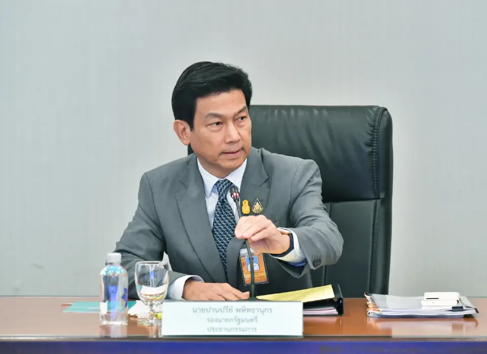 นายปานปรีย์ พหิทธานุกร รองนายกรัฐมนตรี และรัฐมนตรีว่าการกระทรวงการต่างประเทศ ประธานบอร์ดบีโอไอ