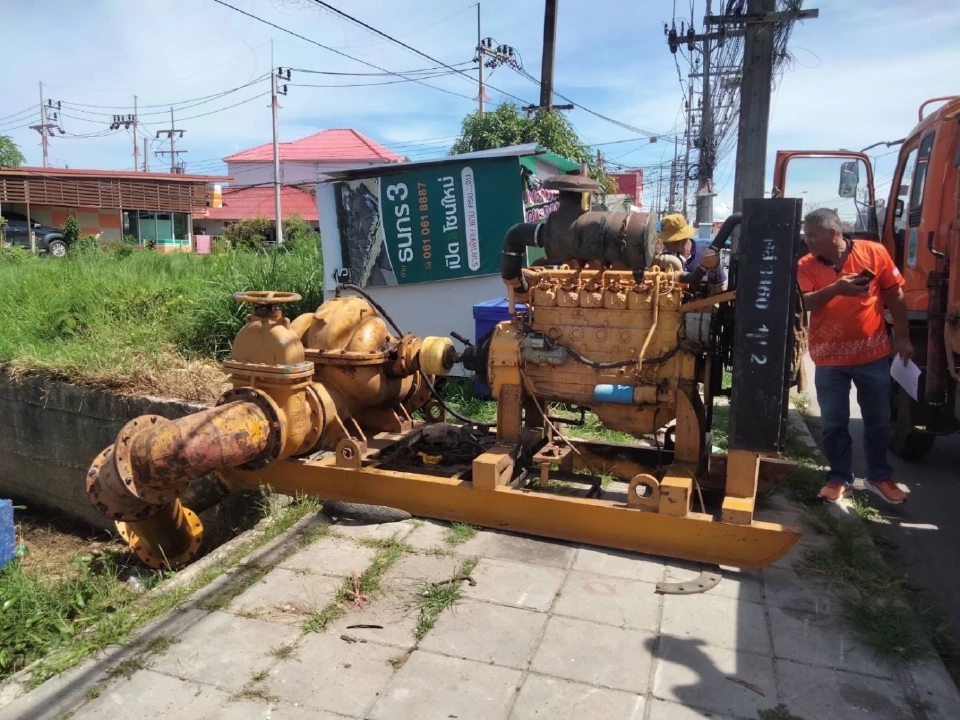 ชป.ยังคงติดตั้งเครื่องสูบน้ำต่อเนื่อง แม้สถานการณ์บางพื้นที่เริ่มคลี่คลาย