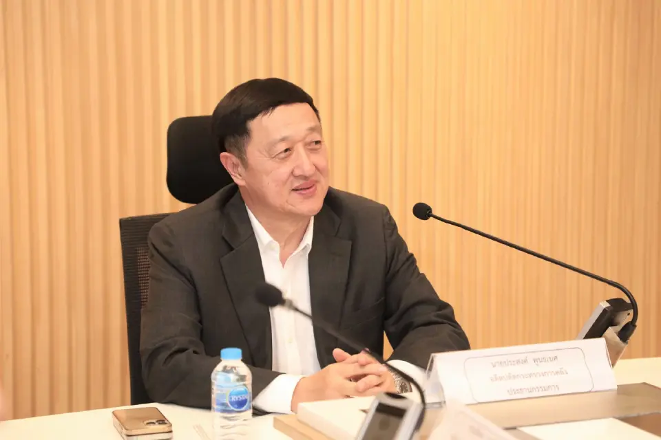 นายประสงค์ พูนธเนศ อดีตปลัดกระทรวงการคลัง ในฐานะประธานคณะกรรมการกลั่นกรองกรรมการรัฐวิสาหกิจ