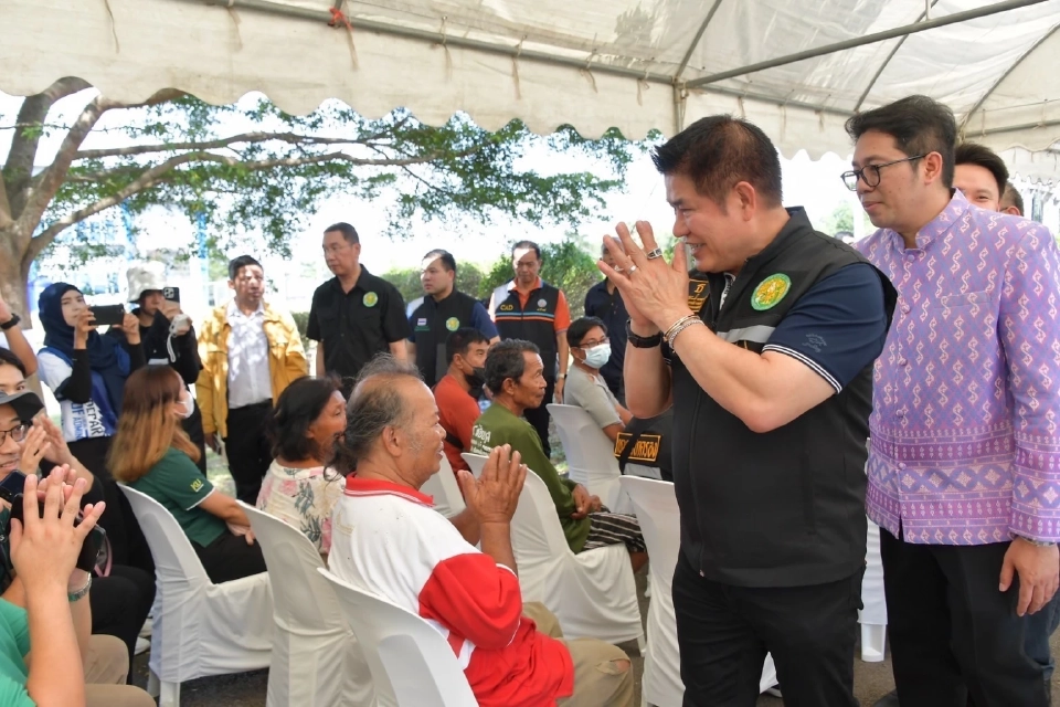 รมว.ธรรมนัส เยือนแปดริ้ว สั่งชป.เร่งปรับปรุงระบบชลประทาน
