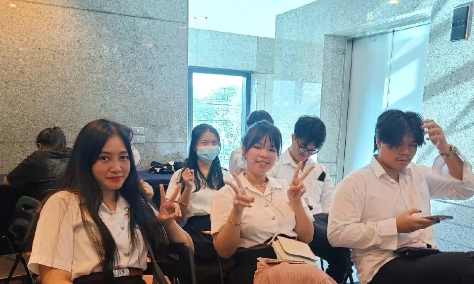 CIBA DPU ปลื้ม นศ.ป.ตรี-ป.โท ทุบสถิติ คว้าทุนสอบขอใบอนุญาต IC Plain มากที่สุด