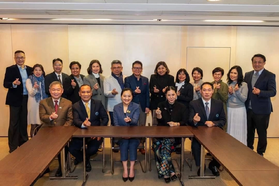 ททท.เปิดตัวรถบัส วิ่งรอบลอนดอน โปรโมท softpower ไทย