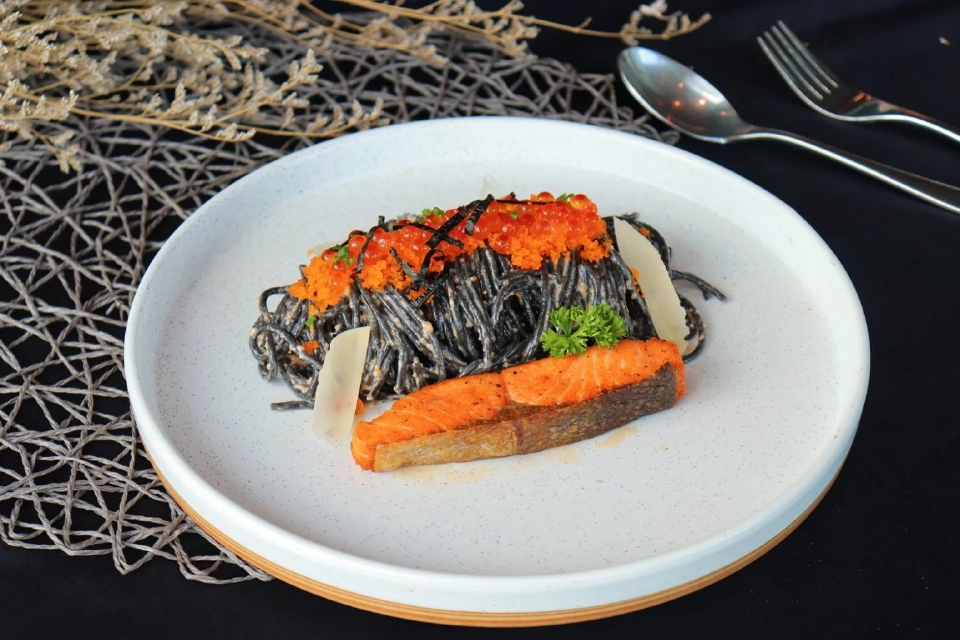 “Culinary Canvas” เมนูซิกเนเจอร์ TOP CHEF โรงแรมฮอลิเดย์ อินน์ ศรีราชา