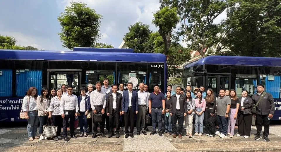 EA - iTIC ต้อนรับ รมว.คมนาคม โชว์นวัตกรรมหนุนการขนส่งสาธารณะแบบไร้มลพิษ