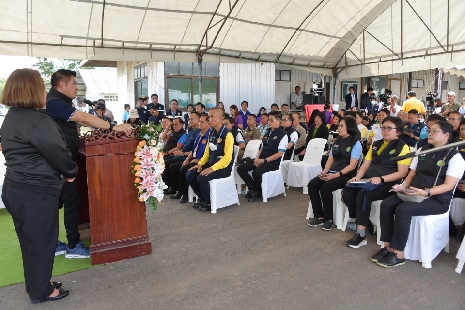 รมว.ธรรมนัส เยือนแปดริ้ว สั่งชป.เร่งปรับปรุงระบบชลประทาน