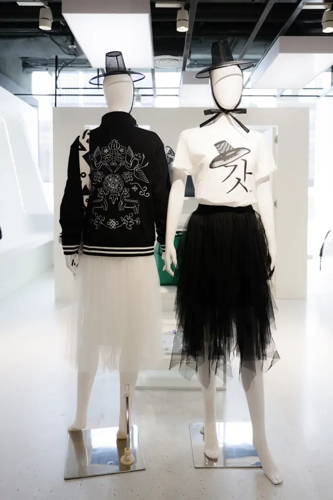 ปลุกกระแส K- Culture เปิดป๊อปอัพสโตร์ “K-fashion82” นำเสนอแบรนด์แฟชั่นมาแรงของเกาหลีใต้