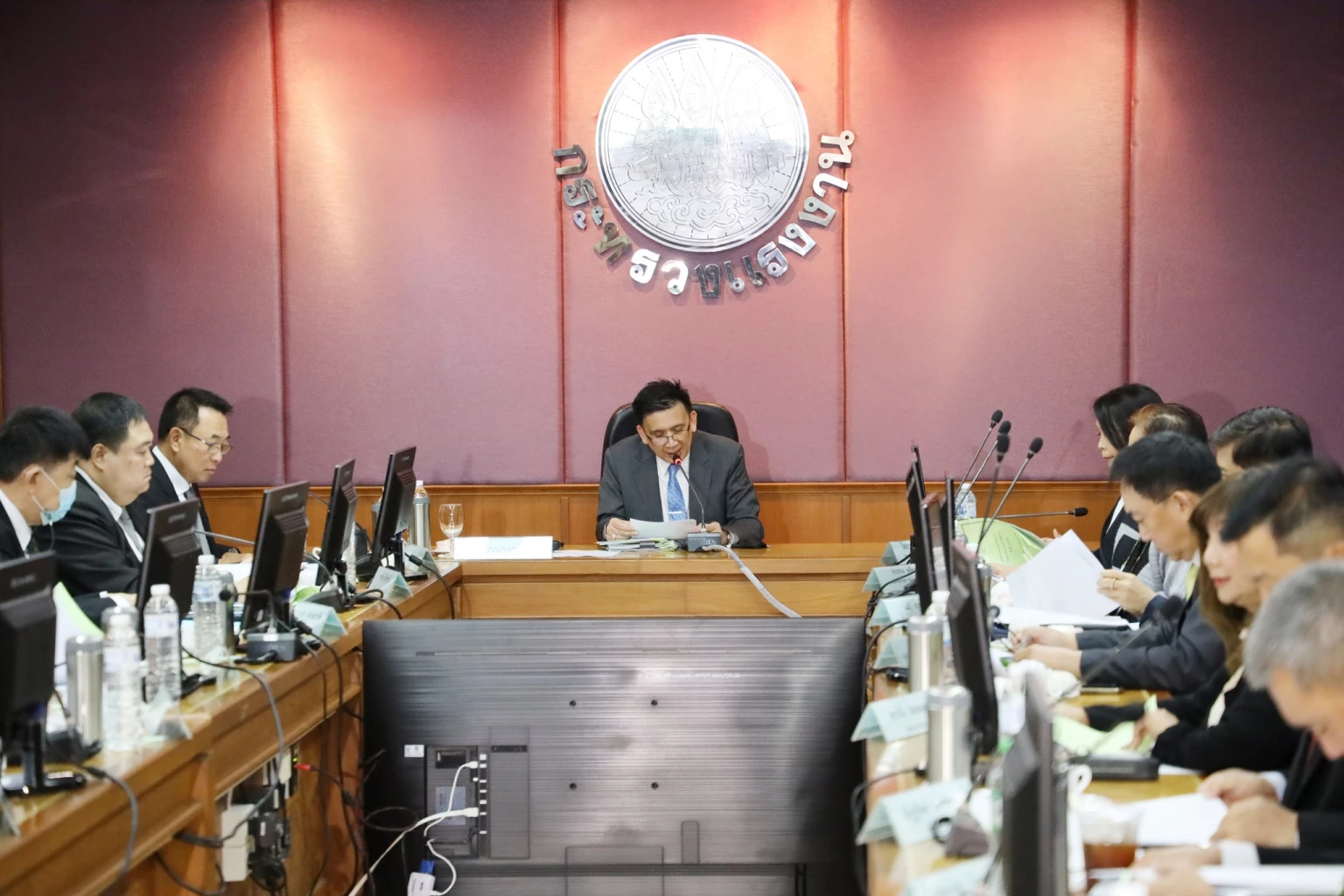 นายไพโรจน์ โชติกเสถียร ปลัดกระทรวงแรงงาน ในฐานะประธานคณะกรรมการค่าจ้างชุดที่ 22