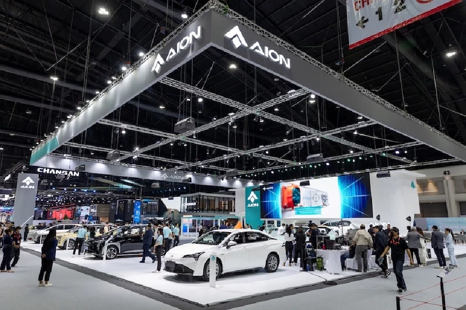 ไอออน ออโตโมบิล เมกะดีลเลอร์ถอนตัว GAC AION ลดราคา