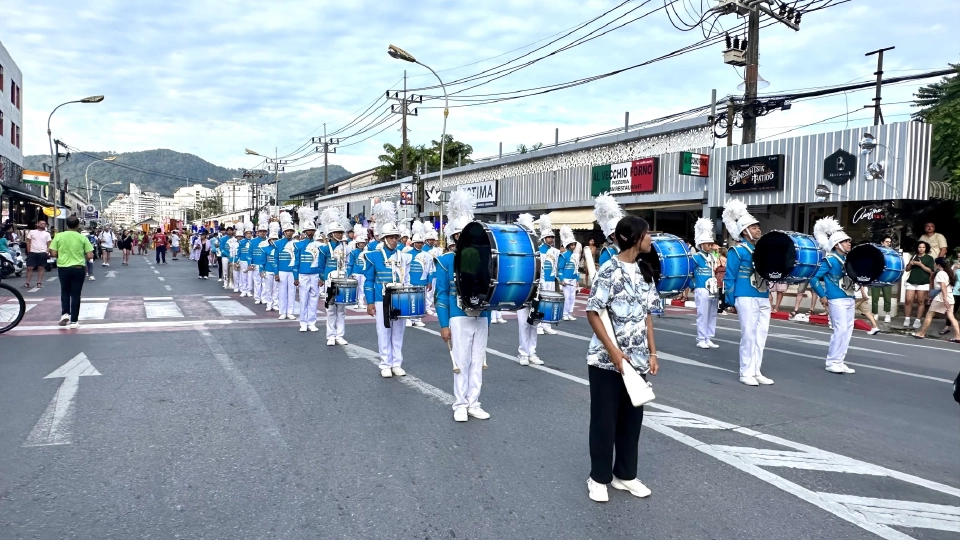 เริ่มแล้ว!ขบวนพาเหรดสุดยิ่งใหญ่ เทศกาลเปิดฤดูการท่องเที่ยวภูเก็ต
