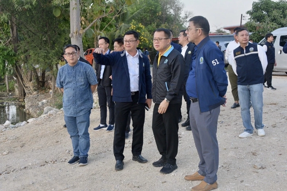 กรมชลฯ เร่งซ่อมแซมฝายชั่วคราวกั้นแม่น้ำปิง จังหวัดกำแพงเพชร