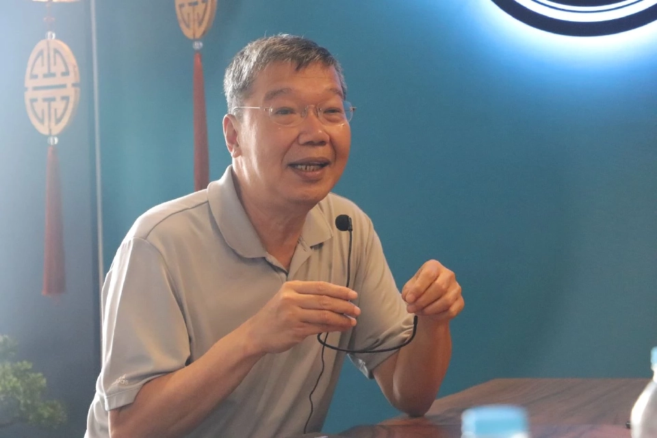 อาจารย์สมชัย กวางทองพาณิชย์ นักประวัติศาสตร์ท้องถิ่น