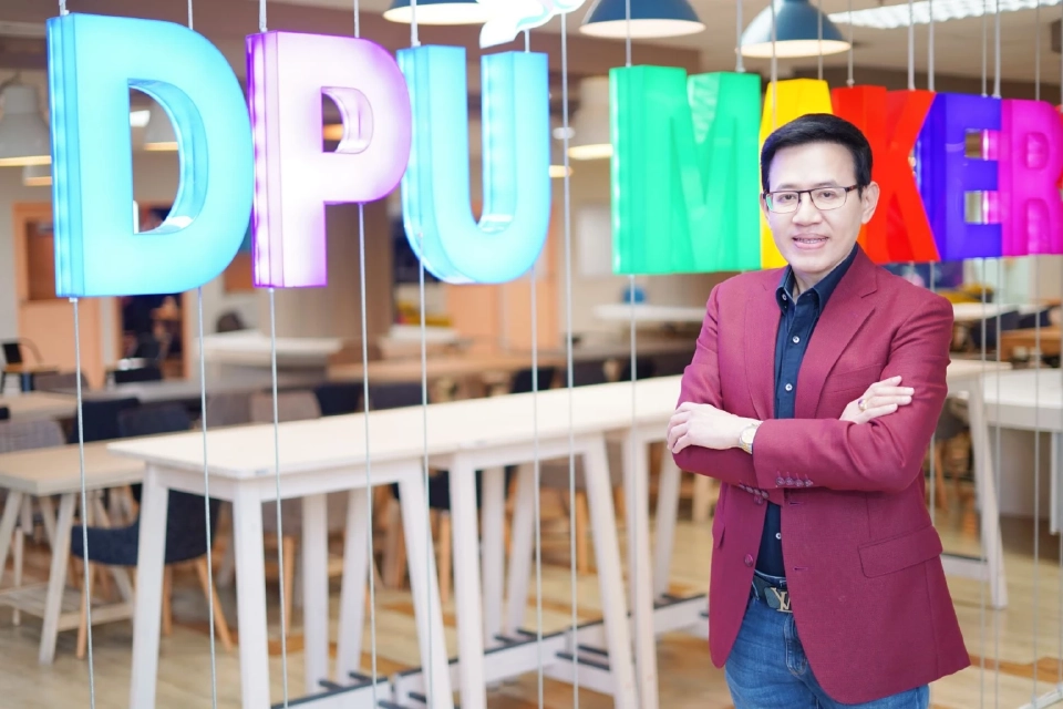 ม.ธุรกิจฯ เปิดตัว "สุทธิพล ทวีชัยการ" นั่งคณบดีคณะนิติศาสตร์ฯ 