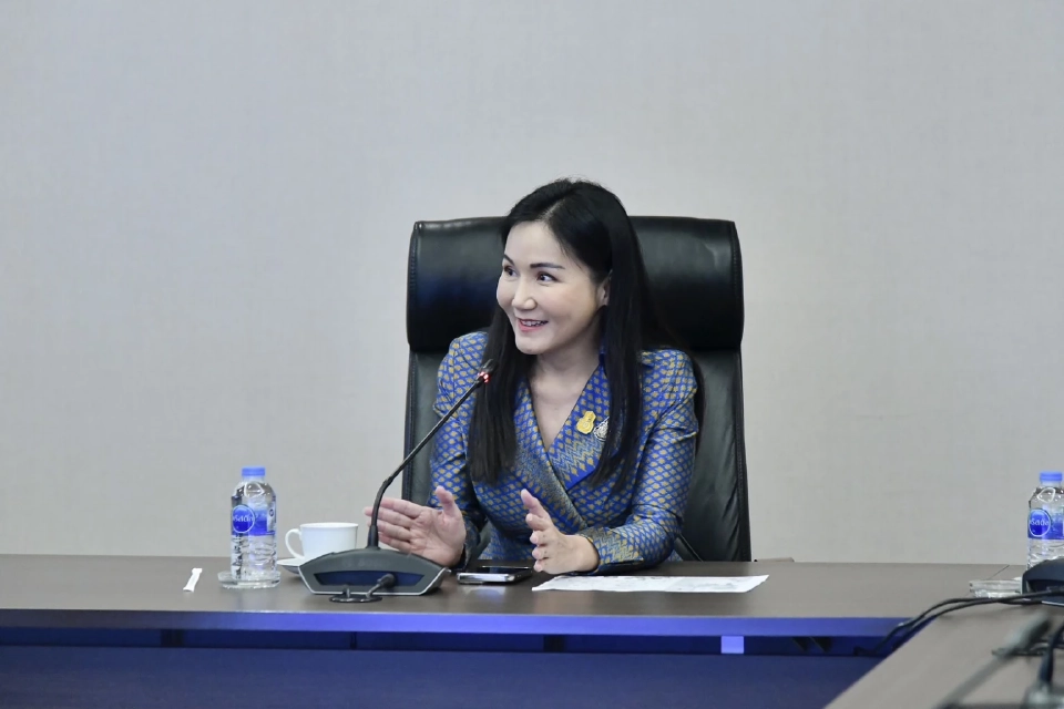 ศ.ดร.นฤมล ภิญโญสินวัฒน์ 