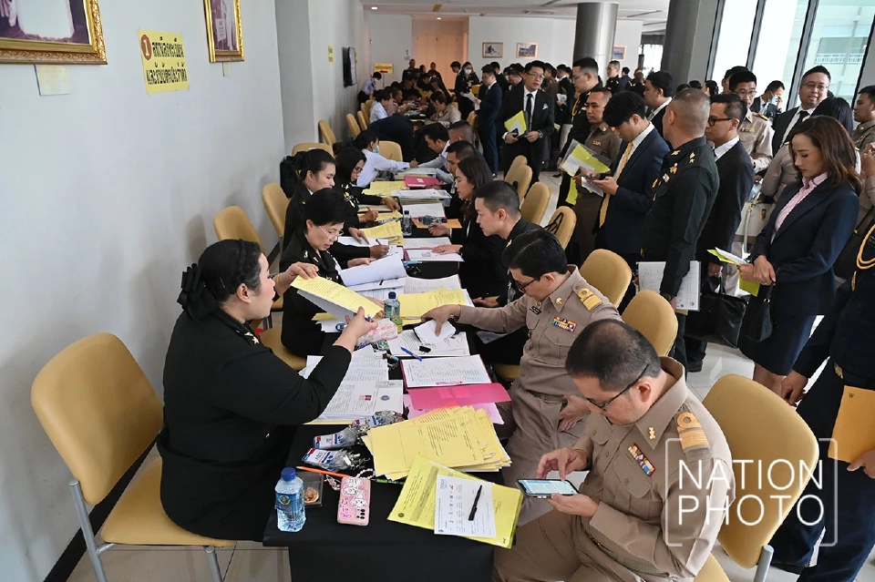 เปิดภาพ ปฐมนิเทศ "มินิวปอ.รุ่น1" อุ๊งอิ๊ง ตื่นเต้นเข้าพื้นที่ทหารครั้งแรก