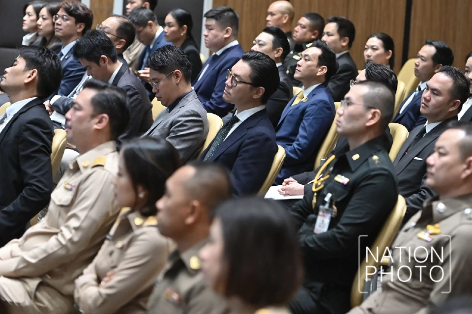 เปิดภาพ ปฐมนิเทศ "มินิวปอ.รุ่น1" อุ๊งอิ๊ง ตื่นเต้นเข้าพื้นที่ทหารครั้งแรก