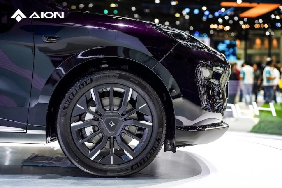  Hyper HT ราคา 1,999,900 บาท