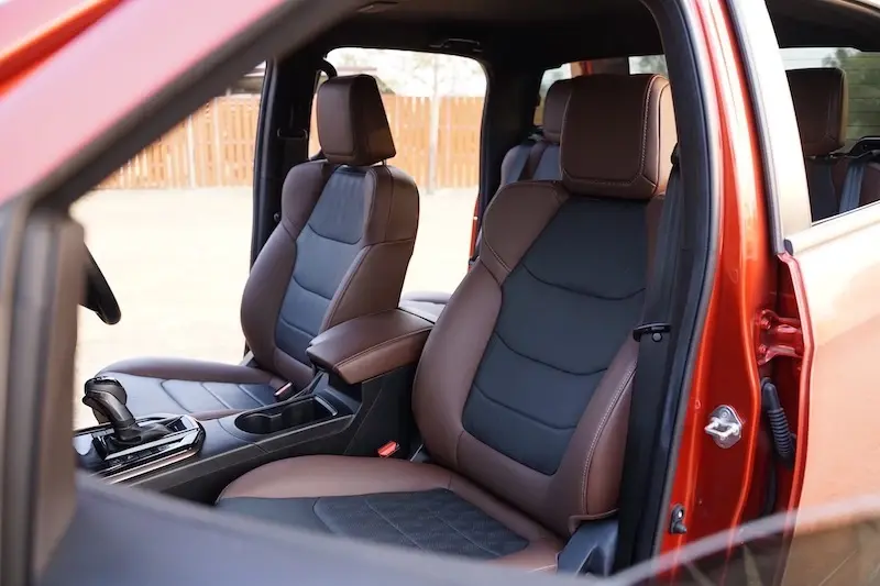 ISUZU V-CROSS 4x4 ปิกอัพสายฉ่ำ ออพชันล้น