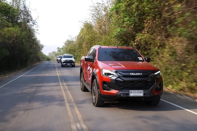 ISUZU V-CROSS 4x4 ปิกอัพสายฉ่ำ ออพชันล้น