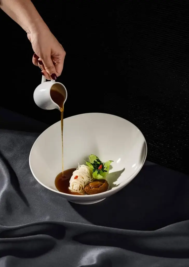 โรงแรมบันยันทรี กรุงเทพ ชู 2 เชฟดังฮ่องกง-ไทย รังสรรค์อาหารจีนไบยุนสุดปัง