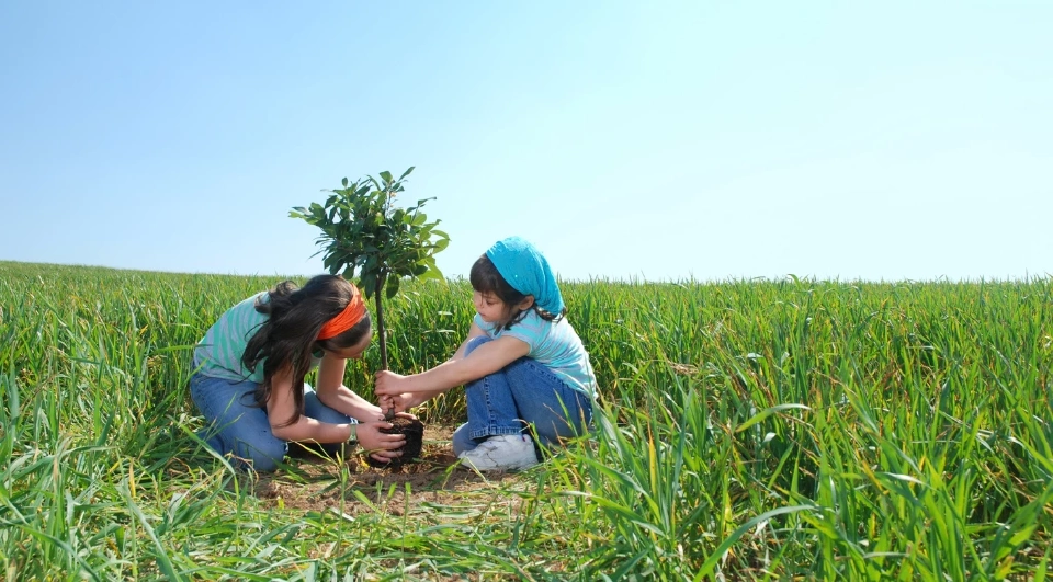 22 เมษายน 'วันคุ้มครองโลก' ฉลองความตระหนักรู้และลงมือเพื่อสิ่งแวดล้อม